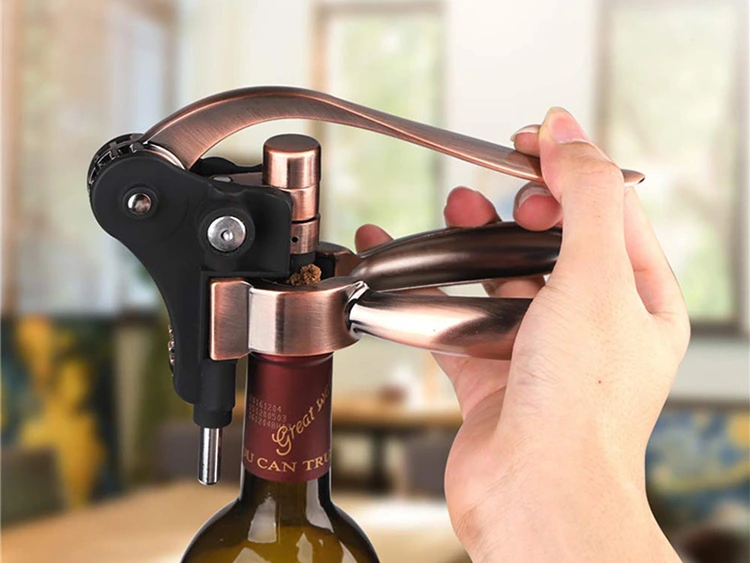 L'evoluzione e la diversificazione degli apri bottiglie di vino